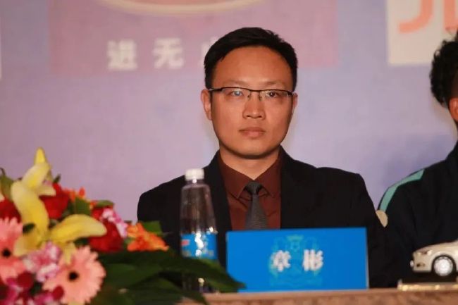 精品卡一卡卡2卡3网站